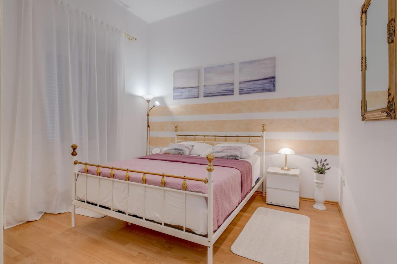 Apartments Riva Lucija By Litto Split Ngoại thất bức ảnh